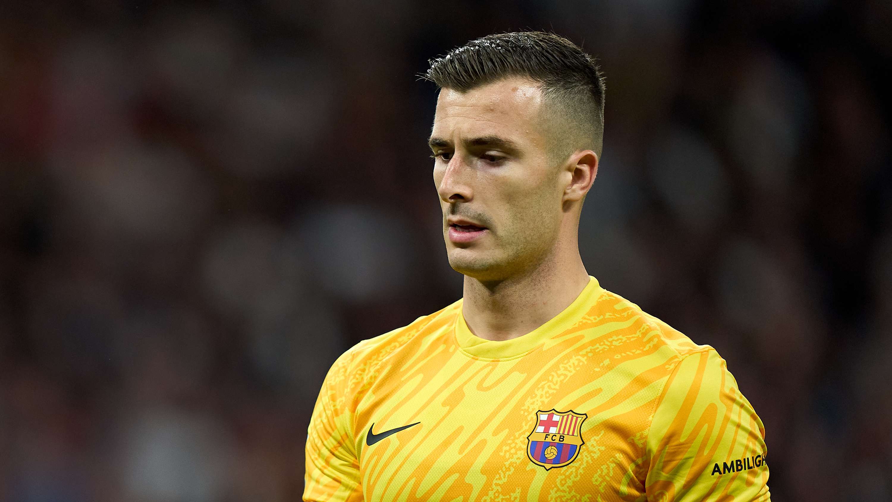 自中前场的 自中前场的