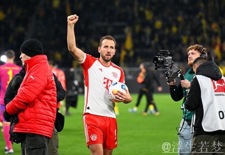 凯恩替补上演帽子戏法,展现火热状态 凯恩替补上演帽子戏法,展现火热状态